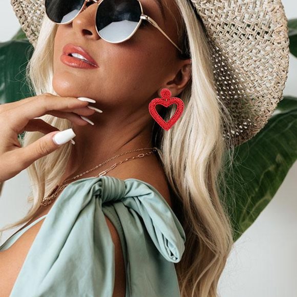 Red Seed Beaded Open Heart Statement Earrings NEW - Picture 2 of 2